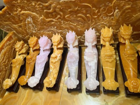 Tác Phẩm Thanh Gậy Như Ý Nhất Long Nhả Ngọc