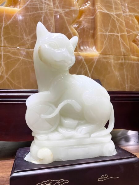 Tp tuổi mão ngọc onyx trắng Kt 28,5x21cm