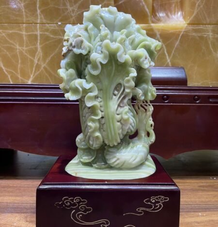 Tác phẩm cải thảo phú quý ngọc onyx xanh Kt 32x18cm