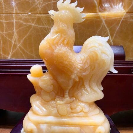 Tác phẩm Gà Trống bằng Ngọc Hoàng Long kích thước 30x20cm