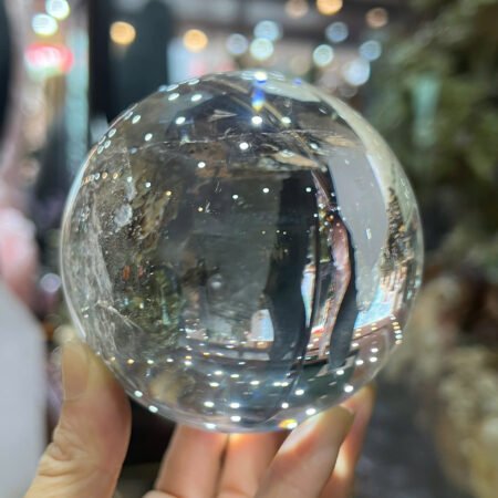 Cầu Đá Quý Thạch Anh Trắng Trong VIP - Trọng Lượng 890Gr - Đường Kính 8.8cm