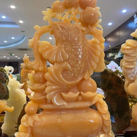 Tác phẩm Cá Chép Hóa Rồng Tài Lộc – Ngọc Hoàng Long Kích Thước 71x45cm